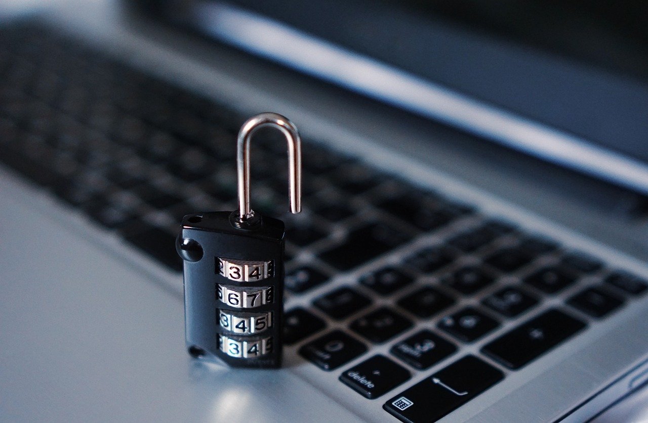 Keamanan Data: Kenapa Identitas yang Jadi Kunci Utama?