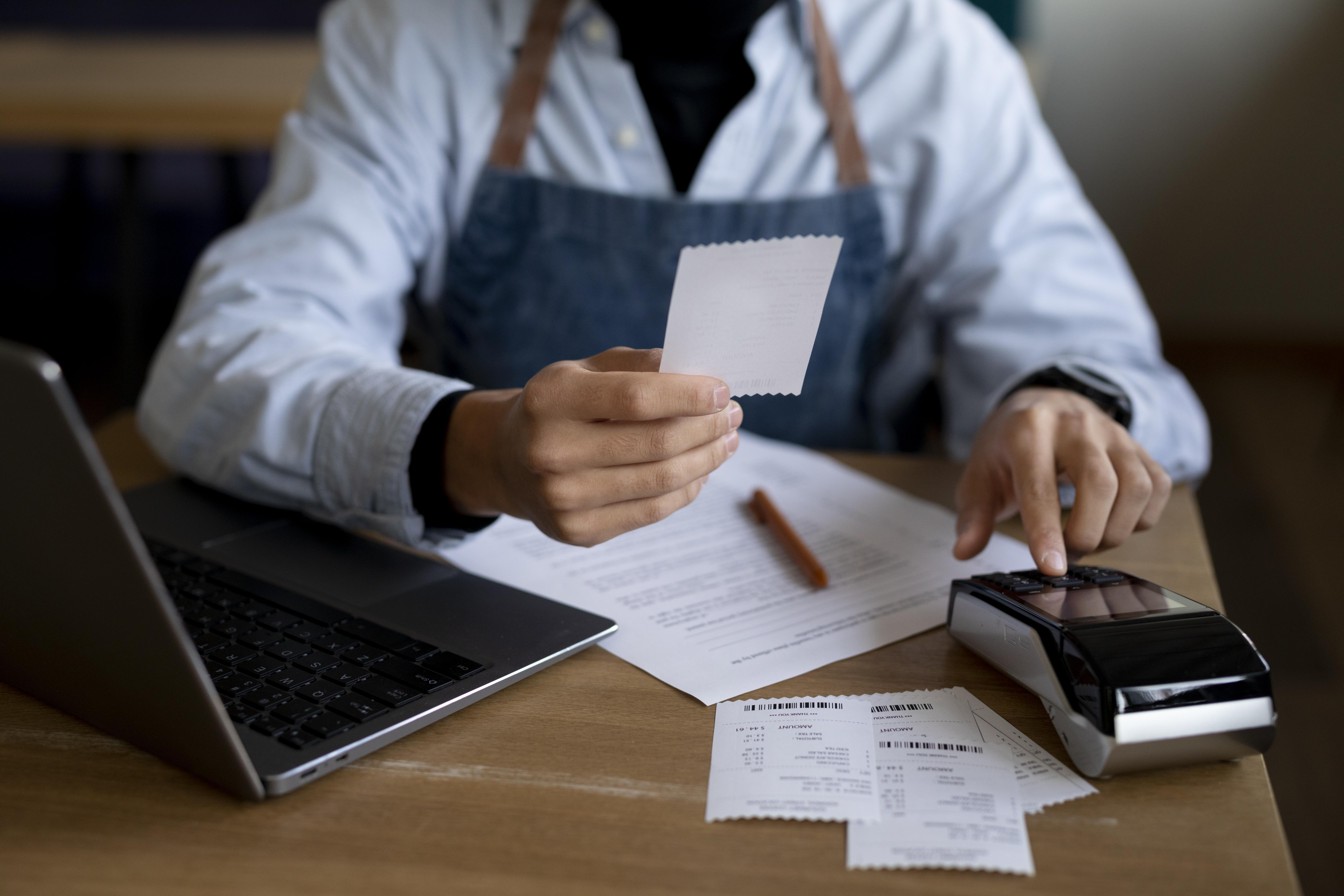 Macam-Macam Bukti Transaksi dalam Bisnis dan Penjelasannya